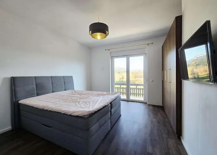 Steini's Am Sonnenhuegel Apartment Treffling